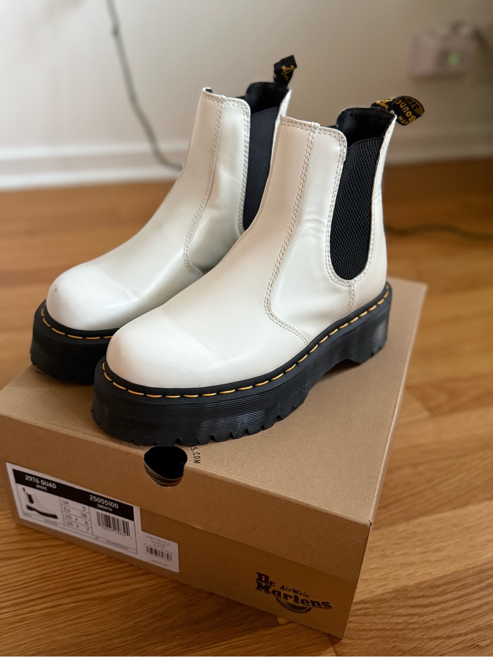 Dr. Martens Women’s 2976 Smooth Platform White Quad Retro Boots